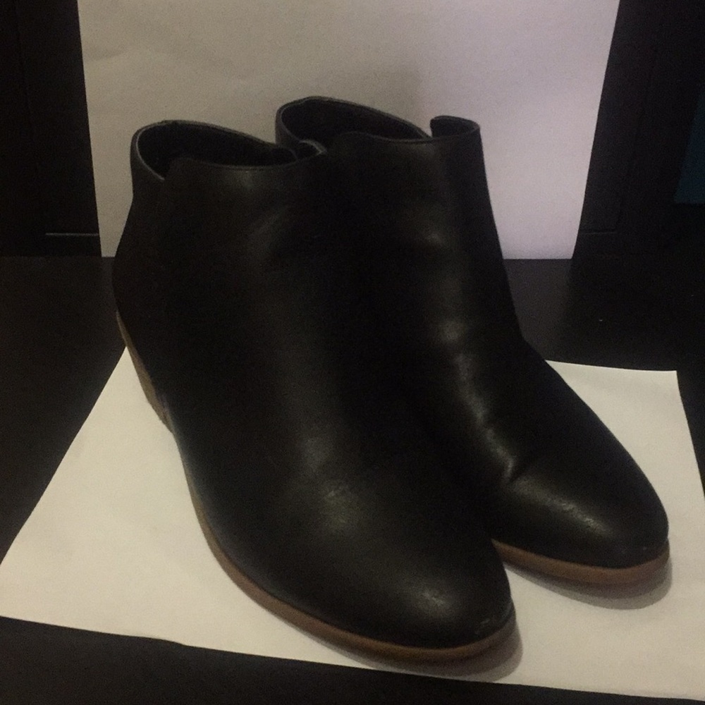 G.H. Bass and Co Black Nina Booties